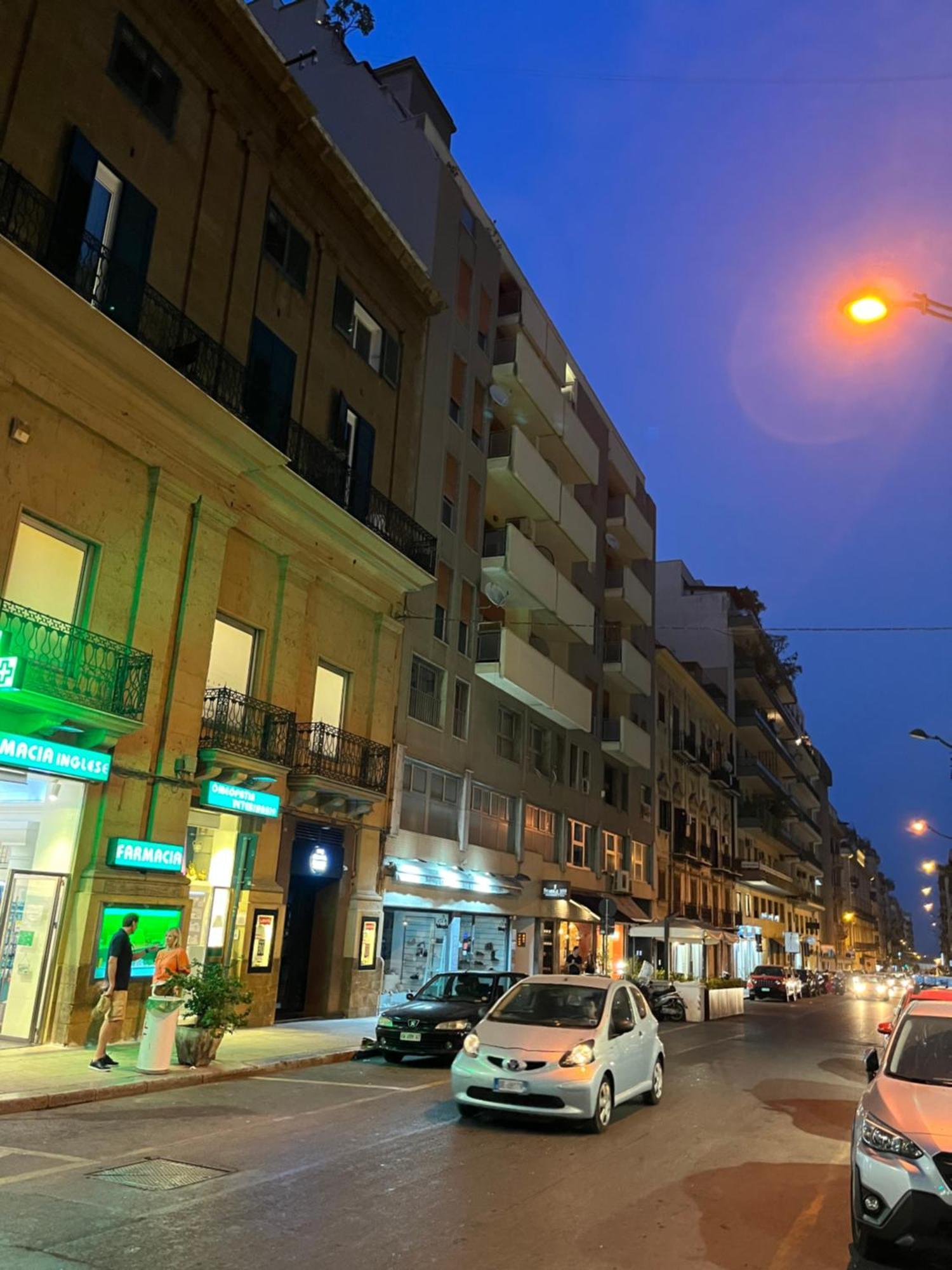 4 Country Side - City Center Палермо Екстериор снимка